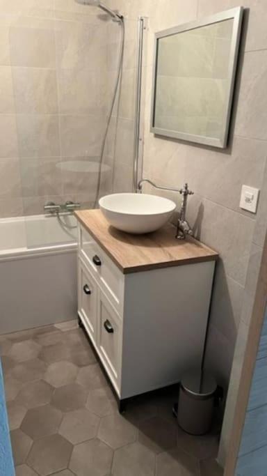 Appartement Douillet, Amenage Proche Riviera. Attalens Eksteriør billede